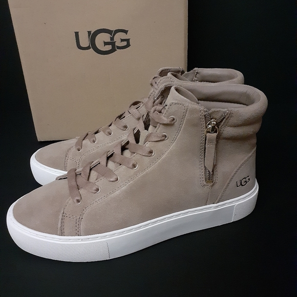 ugg ollie sneaker